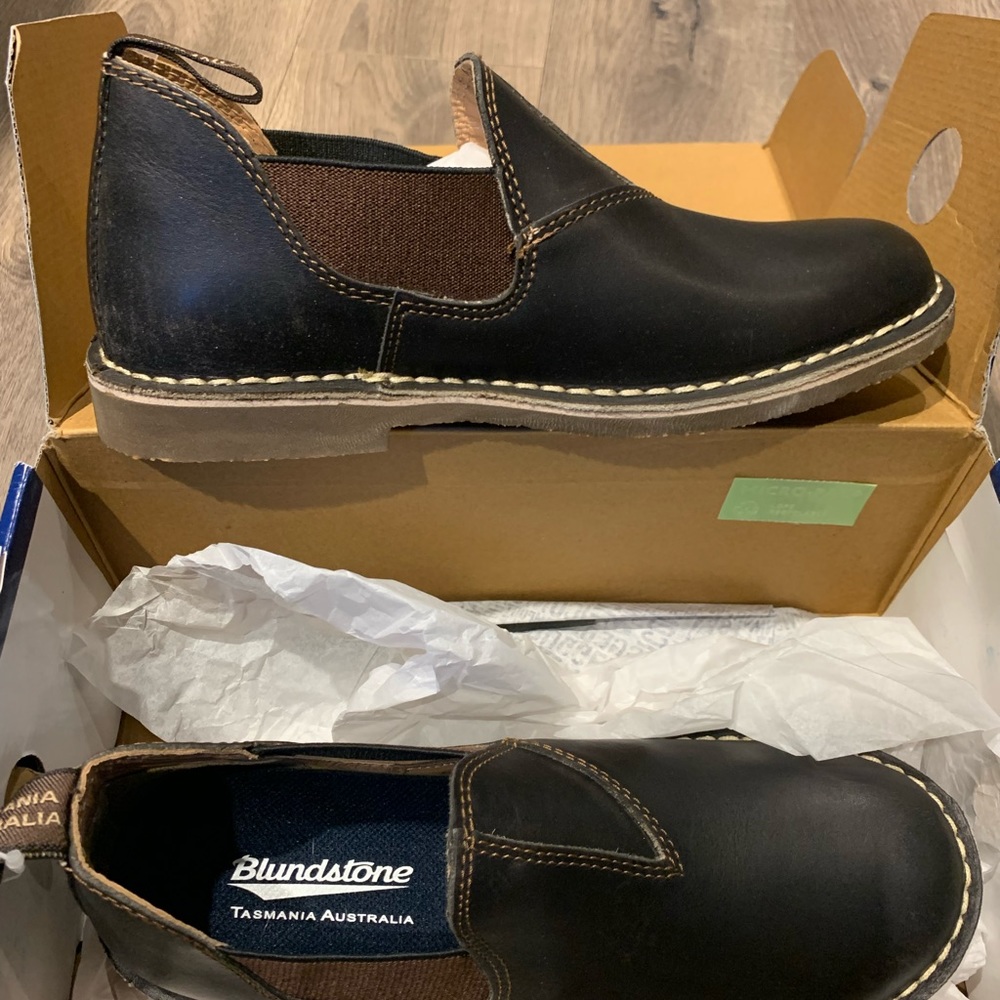 Brand new blundstones